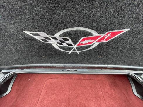 Used 1998 Chevrolet Corvette Convertible w/ Performance Handling Pkg image 43