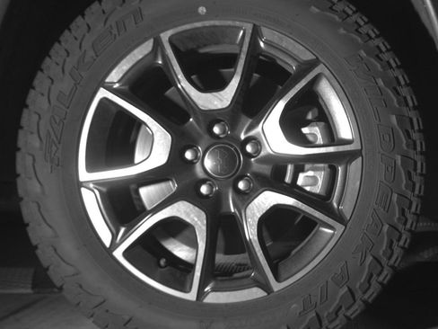 Used 2025 Jeep Compass Trailhawk image 13