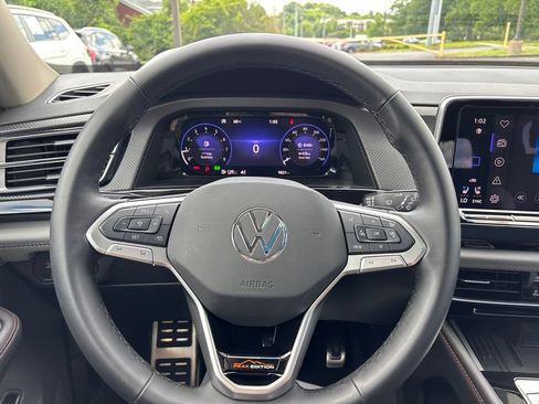 Used 2026 Volkswagen Atlas Peak Edition AWD/4WD image 15