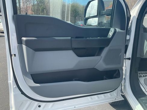 New 2026 Ford F250 XL AWD/4WD image 17