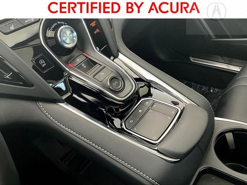 Used 2025 Acura RDX SH-AWD image 17