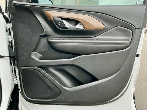 Used 2019 GMC Terrain SLE w/ Driver Convenience Package image 23