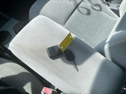 Used 2007 Ford Taurus SE FWD image 10
