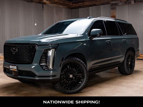Used 2025 Cadillac Escalade Sport w/ Touring Package AWD/4WD image 4