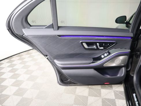 Used 2023 Mercedes-Benz S 580e 4MATIC Sedan image 27
