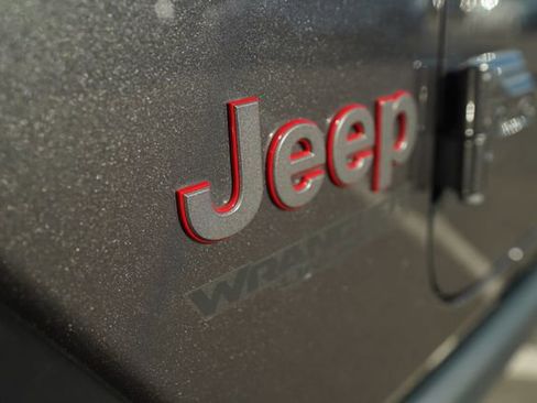 Used 2021 Jeep Wrangler Unlimited Rubicon image 37