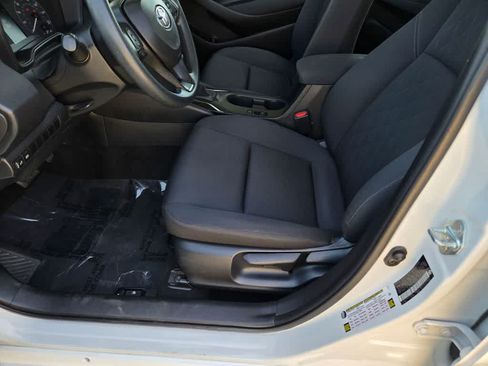 Used 2024 Toyota Corolla LE FWD image 18