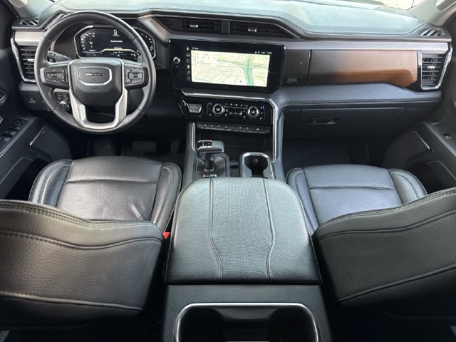 Used 2024 GMC Sierra 1500 Denali w/ Technology Package AWD/4WD image 12