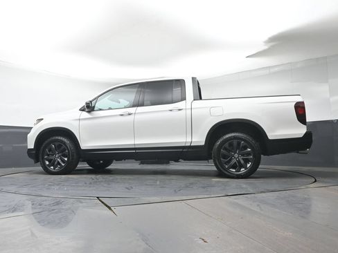 Used 2025 Honda Ridgeline Sport image 29