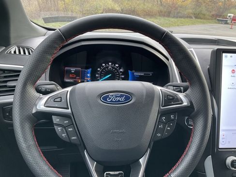 Used 2024 Ford Edge ST-Line image 7