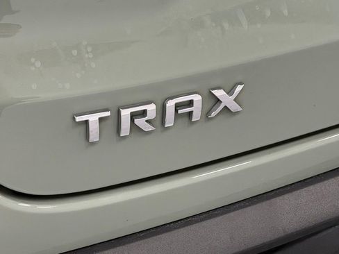 Used 2025 Chevrolet Trax ACTIV w/ Sunroof Package image 8