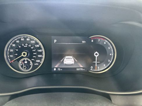 Used 2022 Genesis G70 3.3T RWD image 10
