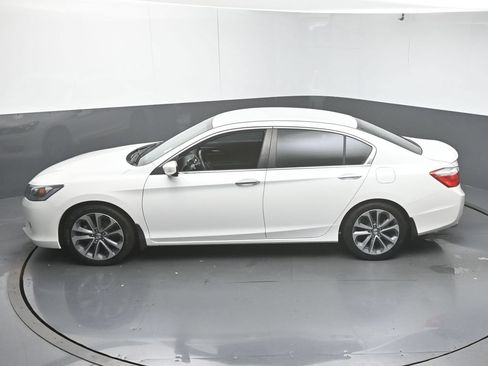 Used 2014 Honda Accord Sport image 43