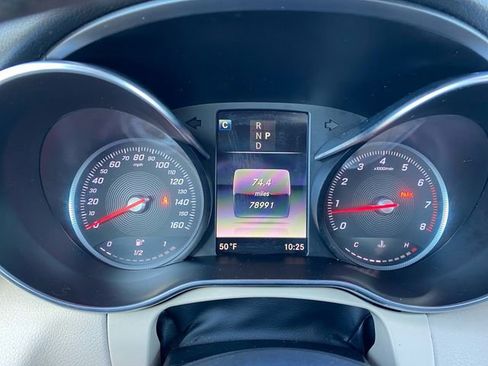 Used 2018 Mercedes-Benz C 300 Sedan w/ Parking Assist Package image 21