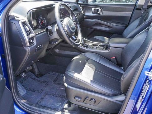 Certified 2022 Kia Sorento S FWD image 18