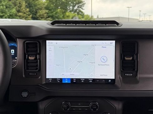 New 2026 Ford Bronco Badlands w/ Sasquatch Package AWD/4WD image 3