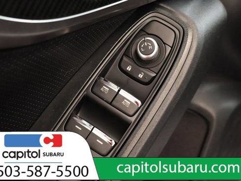 Used 2019 Subaru Crosstrek 2.0i Limited w/ Moonroof Package w/Navigation AWD/4WD image 12