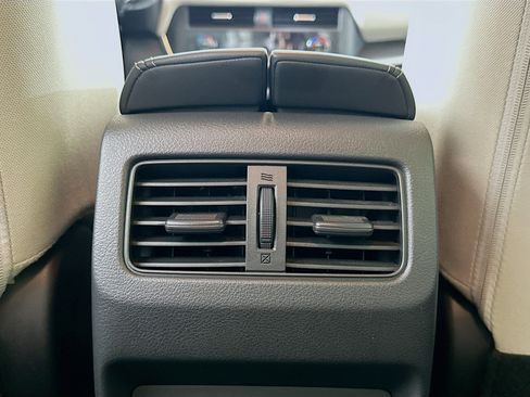 Used 2023 Nissan Rogue SV AWD/4WD image 26