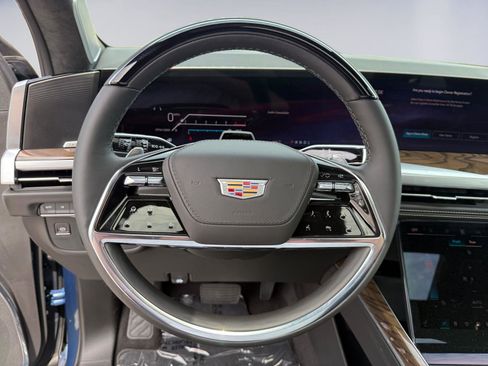 New 2026 Cadillac Escalade Platinum Sport AWD/4WD image 16