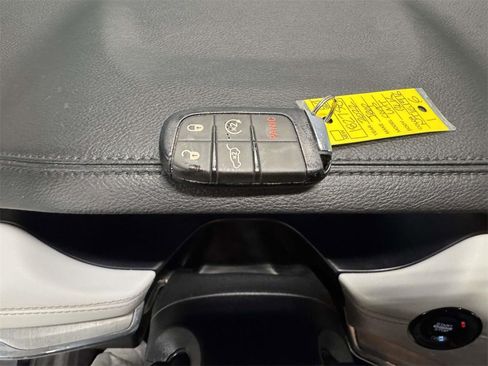 Used 2022 Jeep Compass Limited w/ Elite Group image 31