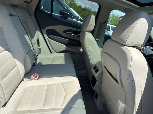 Used 2022 GMC Terrain Denali w/ Denali Premium Package image 14