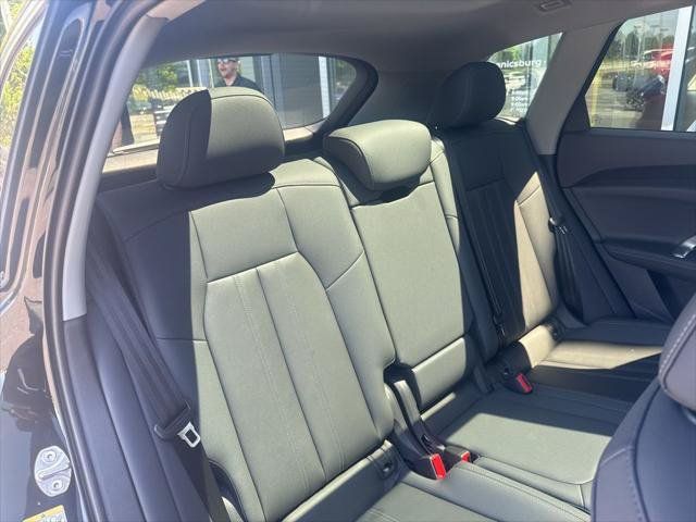Certified 2025 Audi Q5 Premium w/ Convenience Package AWD/4WD image 25