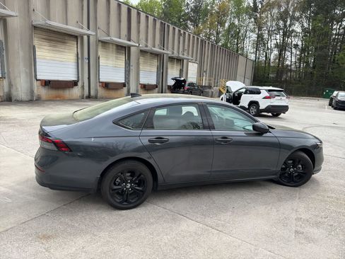 Certified 2025 Honda Accord SE image 11