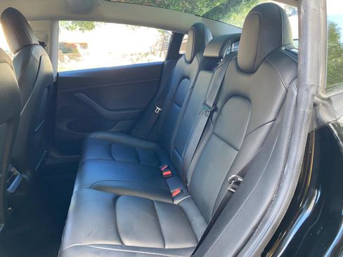 Used 2022 Tesla Model 3 Long Range image 37