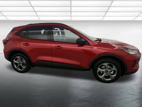 New 2026 Ford Escape ST-Line w/ Tech Pack #1 AWD/4WD image 9