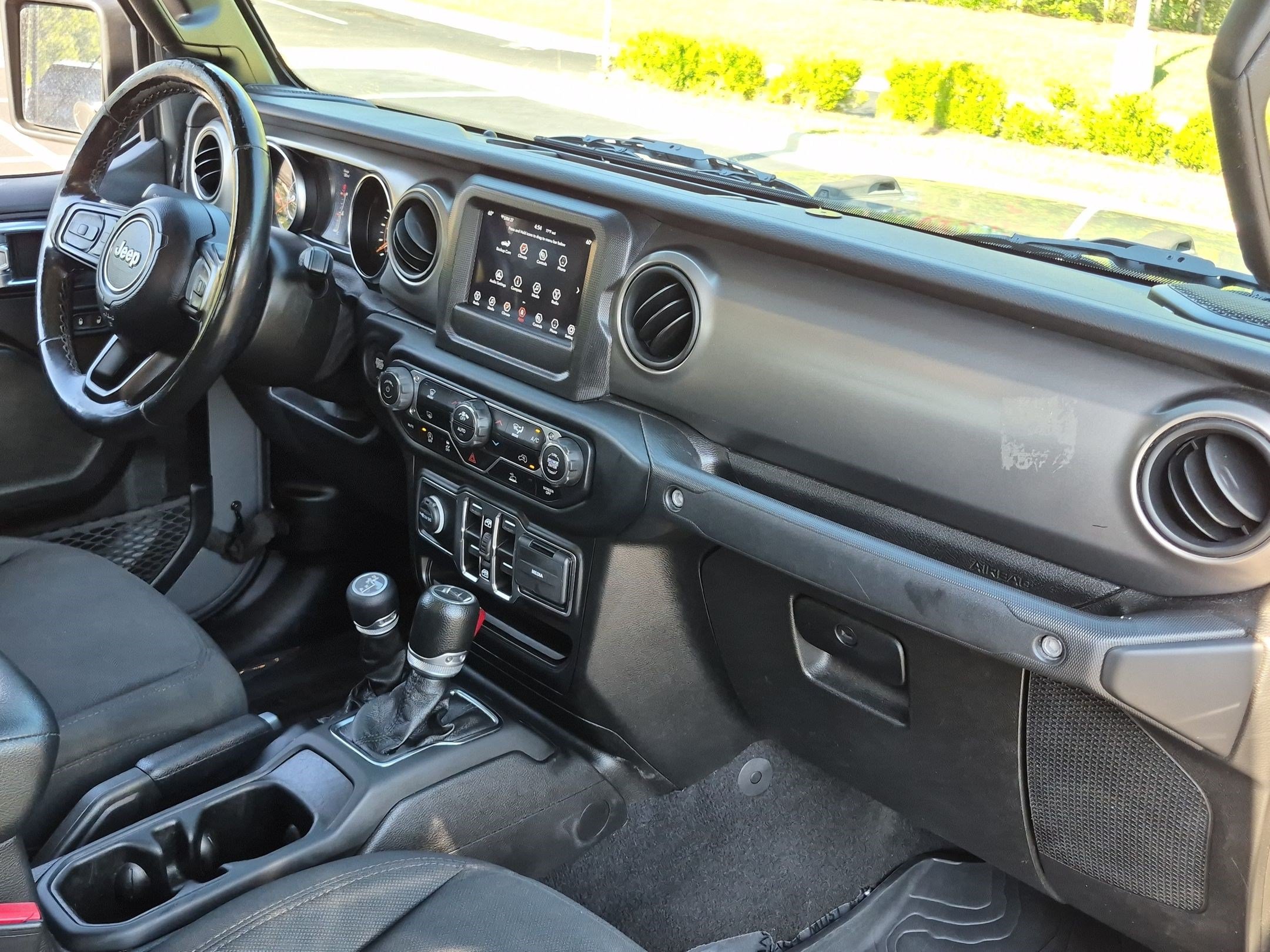 Used 2021 Jeep Gladiator Sport AWD/4WD image 31