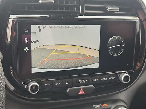 Used 2024 Kia Soul S FWD image 17