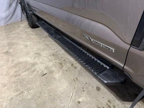 Used 2023 Ford F250 XLT w/ XLT Premium Package AWD/4WD image 23
