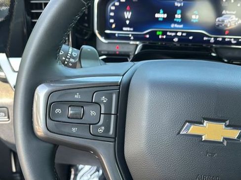 Used 2024 Chevrolet Silverado 1500 High Country w/ High Country Premium Package AWD/4WD image 23