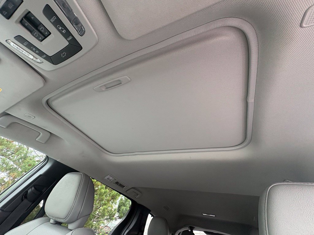 Used 2026 Toyota Sienna XLE FWD image 56