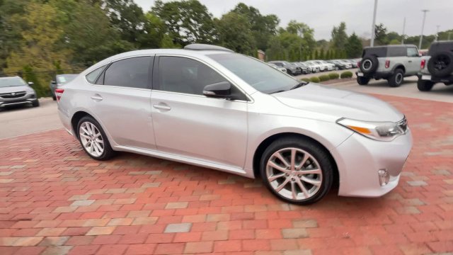 Used 2014 Toyota Avalon XLE Touring FWD image 3