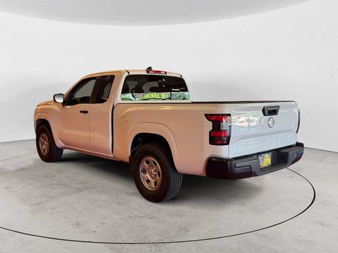 Used 2022 Nissan Frontier S RWD image 5