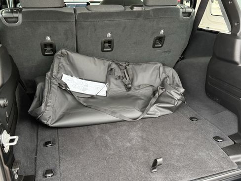 Used 2025 Jeep Wrangler Unlimited Sahara image 30