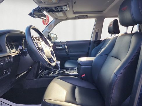 Used 2022 Toyota 4Runner TRD Off-Road Premium image 9