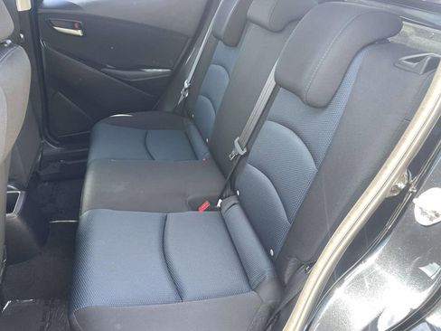 Used 2020 Toyota Yaris LE image 21