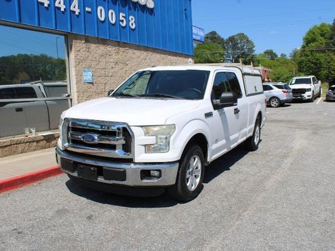 Used 2015 Ford F150 XLT w/ Equipment Group 301A Mid image 4