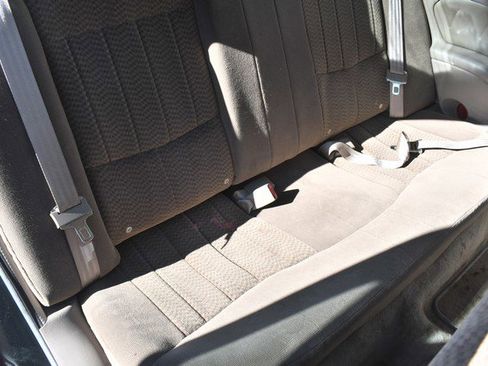 Used 2002 Pontiac Grand Am SE image 28