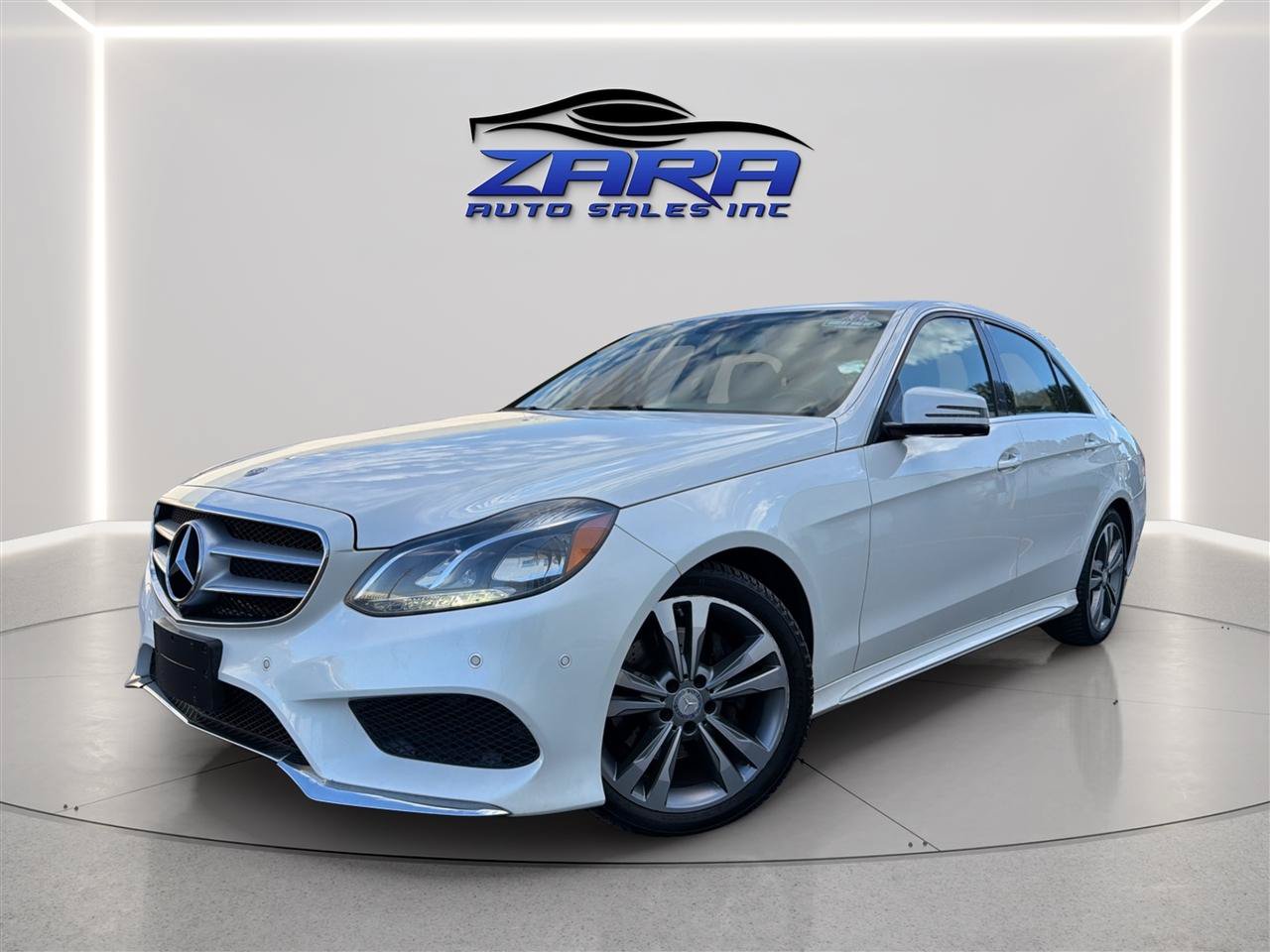 Used 2014 Mercedes-Benz E 350 Sedan image 1