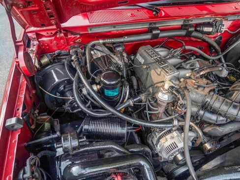 Used 1995 Ford Bronco XLT image 17