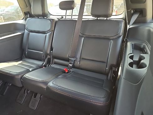 Used 2025 Ford Expedition Tremor AWD/4WD image 20