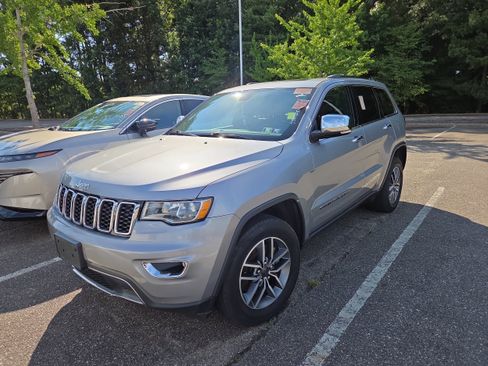 Used 2021 Jeep Grand Cherokee Limited AWD/4WD image 7