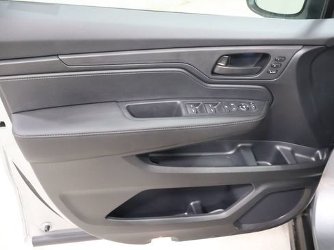 New 2026 Honda Odyssey EX-L image 8