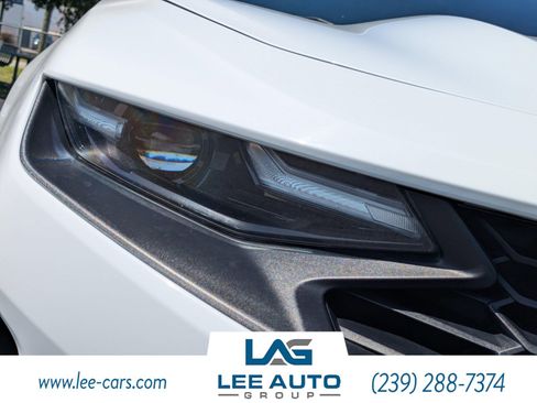 Used 2023 Chevrolet Camaro LT RWD image 9