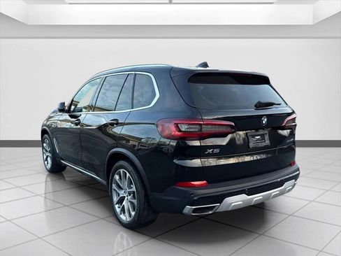 Used 2022 BMW X5 xDrive40i w/ Premium Package image 5