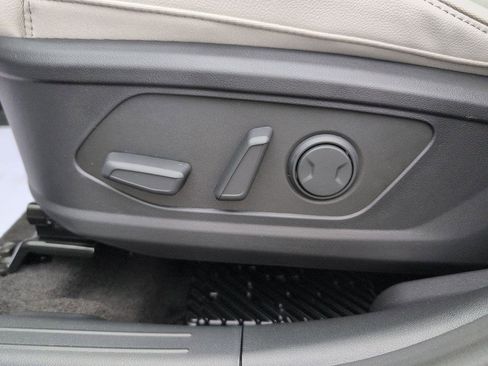 New 2026 Hyundai Tucson Limited image 14