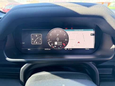 Used 2024 Land Rover Defender 130 X-Dynamic SE image 19